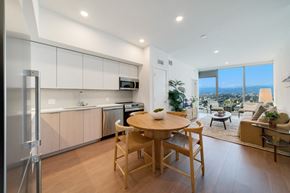Los Angeles apartment for rent - a kitchen and dining area with a table and chairs