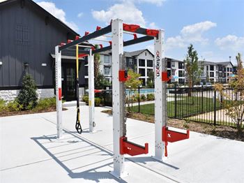 Outdoor fitness equipment