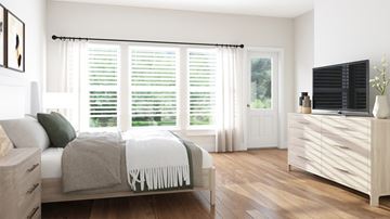 Richmond Hill apartment for rent - A bedroom with a bed, a dresser, and a window with blinds.