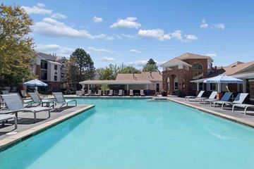Glendale apartment for rent - Waterford Cherry Creek