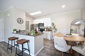 Murrieta apartment for rent - Open Kitchen at Eagle Glen Apartments, Murrieta, CA