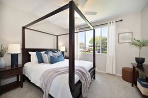 Murrieta apartment for rent - Primary Bedroom at Eagle Glen Apartments, Murrieta, CA, 92563
