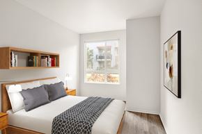 Kapolei apartment for rent - a bedroom with a large bed and a window