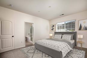 Spring Valley apartment for rent - Bright Bedroom at Jackson Pointe 111, Spring Valley, CA
