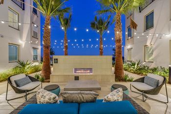 Outdoor lounge