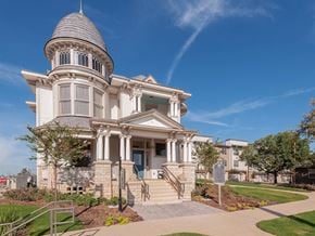 Fort Worth apartment for rent - Exterior at The Kelley at Samuels Ave, Fort Worth, Texas
