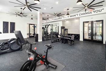 24/7 State-of-the-art fitness center
