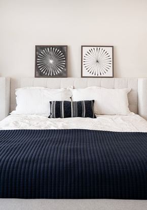 Heber apartment for rent - A cozy comfortable bed in a spacious bedroom