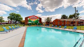 Louisville apartment for rent - the swimming pool at our apartments