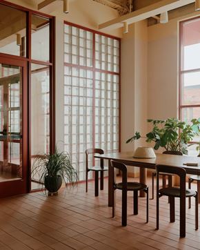 Philadelphia apartment for rent - a dining room with a table and chairs