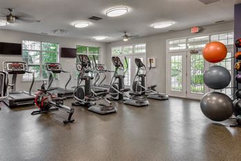 Cardio & strength machines