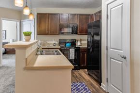 Westerville apartment for rent - Open-concept kitchen at Kenyon Square Apartments in Polaris, Ohio