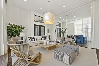 Aqua lounge