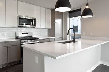 Quartz countertops