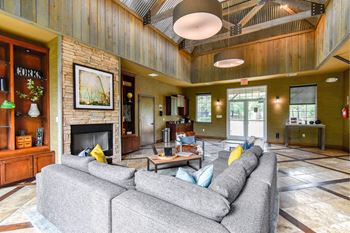 On-site management office & clubhouse