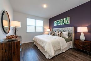 Brandywine apartment for rent - Spacious bedroom with bright windows and plank flooring at Brandywine Green, Brandywine, 20613