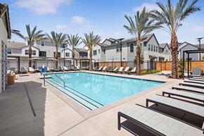 Roseville apartment for rent - pool