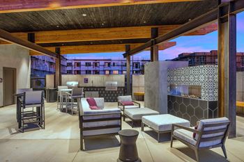Outdoor lounge