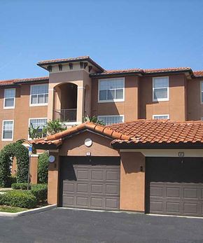 Orlando apartment for rent - Garages Available at The Palms Club Orlando Apartments, Florida, 32811-2402