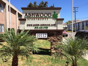 Lakeside apartment for rent - Exterior Sign