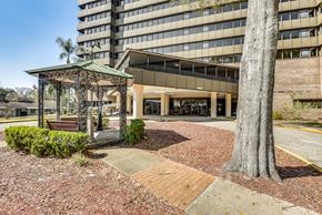 Deland apartment for rent - a gazebo in front of a building