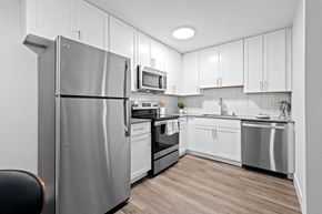 La Mesa apartment for rent - Modern Kitchen with Stainless Steel Appliances at Veranda La Mesa Apartments in La Mesa, CA 91942