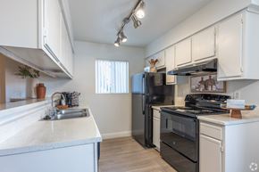 Henderson apartment for rent - Kitchen at Sunset Winds Apartments in Henderson, NV 89014