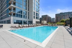 Chicago apartment for rent - Resort Style Pool at The Elle Apartments in Chicago, IL 60605