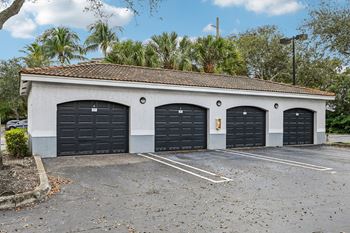 Detached garages at verona at boynton beach apartments in boynton beach, fl 33426