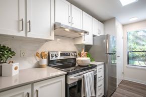Edmonds apartment for rent - Updated Kitchen at Brackett Apartments in Edmonds, WA 98020