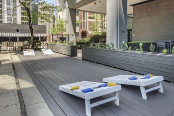 Outdoor patio at north harbor tower apartments in chicago, il 60601
