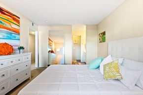 Oceanside apartment for rent - Spacious bedroom at River Oaks, California, 92057
