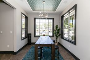 Atlanta apartment for rent - Seating Area in Willowest in Collier Hills in Atlanta, GA 30318