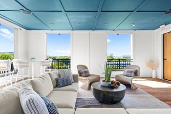 Indoor/outdoor rooftop club lounge