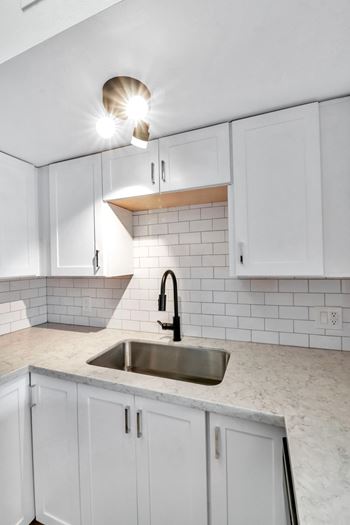 White quartz countertops