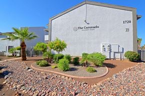 Phoenix apartment for rent - a building with a garden in front of it