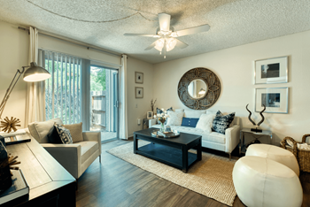 Spacious living room