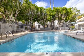 Scottsdale apartment for rent - the swimming pool at our apartments