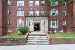Washington apartment for rent - exterior of brick apartment building at 1600 14th street apartments in washington dc