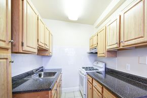 Washington apartment for rent - kitchen at wakefield hall apartments in u street washington dc
