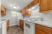 Norcross apartment for rent - Fully Furnished Kitchen at Bradford Gwinnett Apartments, Georgia
