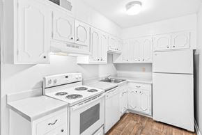 Smyrna apartment for rent - Kitchen at Georgian Oaks Apartments 2, Smyrna