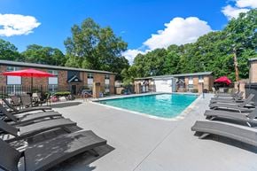 Smyrna apartment for rent - Pool and lounge area at Georgian Oaks Apartments, Smyrna, GA 30080