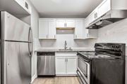 Sandy Springs apartment for rent - Kitchen at Balfour Chastain, Sandy Springs, 30342 