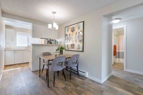 Everett apartment for rent - A dining room with a table and chairs.