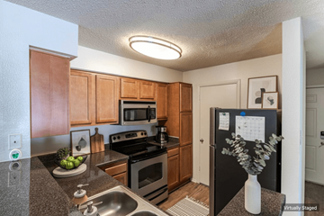 Laurel apartment for rent - The Views at Laurel Lakes