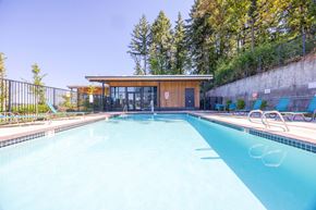 Tigard apartment for rent - A large outdoor swimming pool.