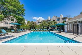 Frederick apartment for rent - the swimming pool at our apartments