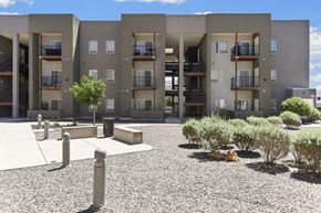 Albuquerque apartment for rent - Exterior of building.