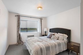 Portland apartment for rent - Gorgeous Bedroom at Vista St. Clair, Portland, OR, 97205